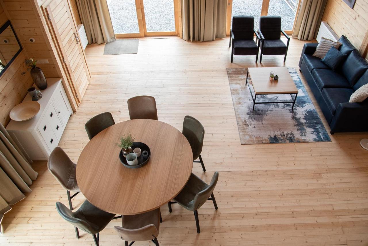 Luxe Chalets In Zeeland Aan De Kust Sint Annaland Exteriör bild